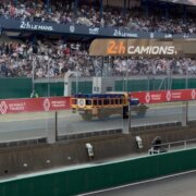 Berliet VDC AG 15 des Huiles Berliet roulant sur la piste du Circuit Bugatti lors des 24 Heures Camions du Mans