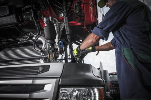 Contrôle technique des poids lourds