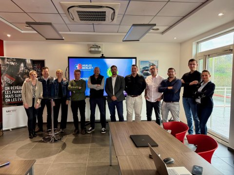 Formation CEE : HUILES BERLIET forme FAURE TRUCKS