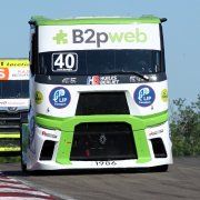Camion du Team ARAVI Racing sur circuit pendant une manche du Championnat de France Camions