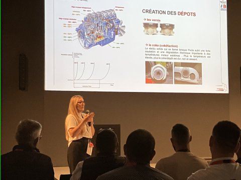 Rencontre entre les équipes Huiles Berliet et les professionnels du réseau Renault Trucks autour des solutions de maintenance poids lourds