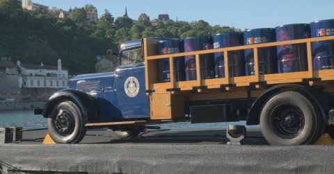 Découverte du Camion Berliet VDC 40 restauré par la Fondation Berliet pour HUILES BERLIET